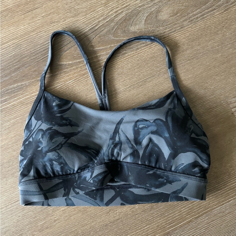 Lululemon Flow Y Nulu Bra